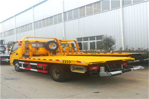 泸定附近拖车救援搭电