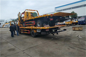 泸定同城汽车补胎